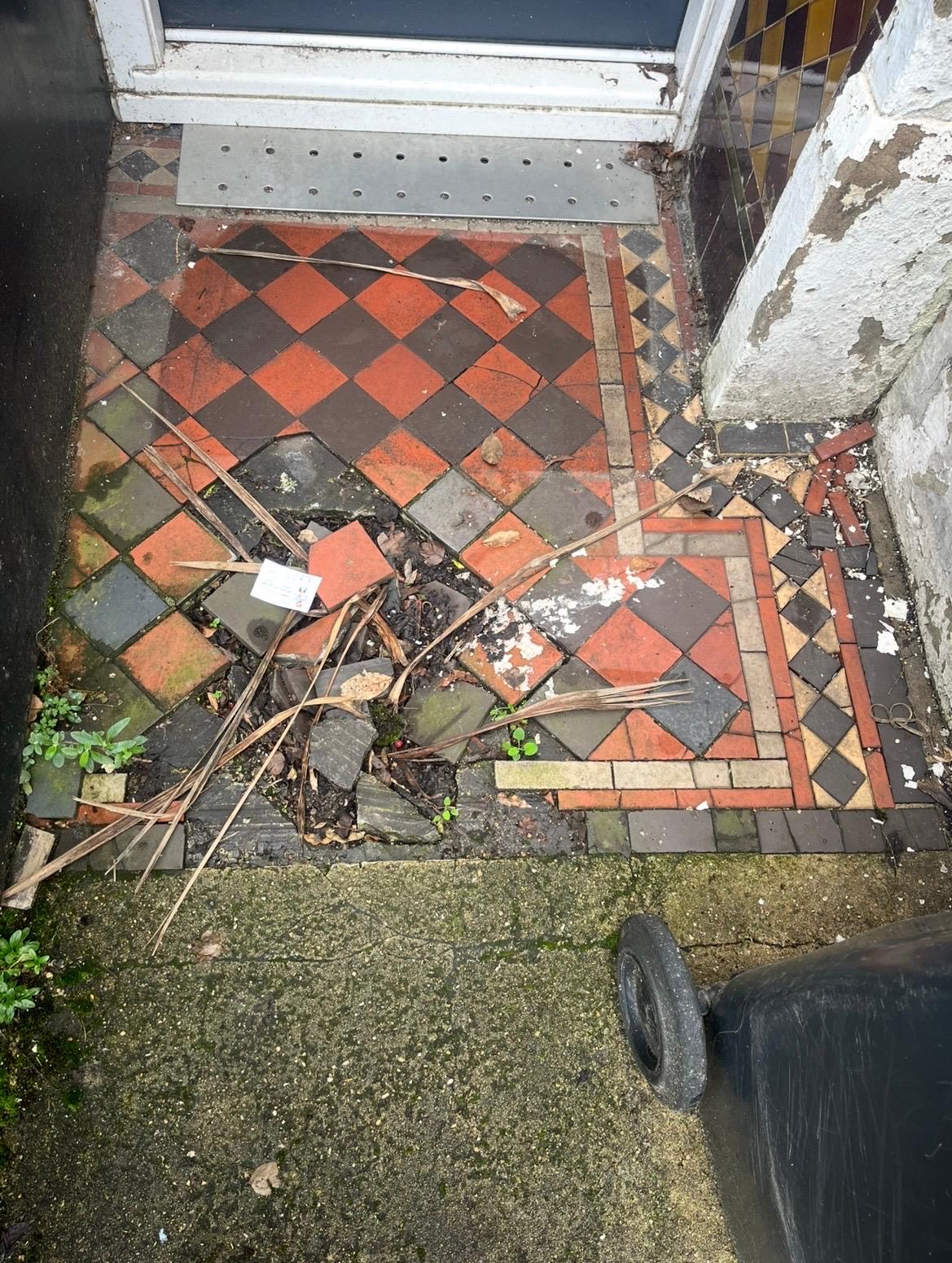 Victorian Entrance Tiling before work started